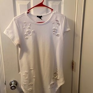 Distressed men’s long tee